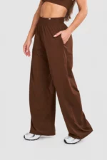 Cacao brown wide-leg trousers with pockets