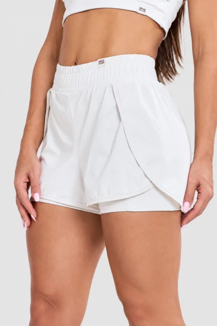 Off-white 2-in-1 shorts with inner pockets